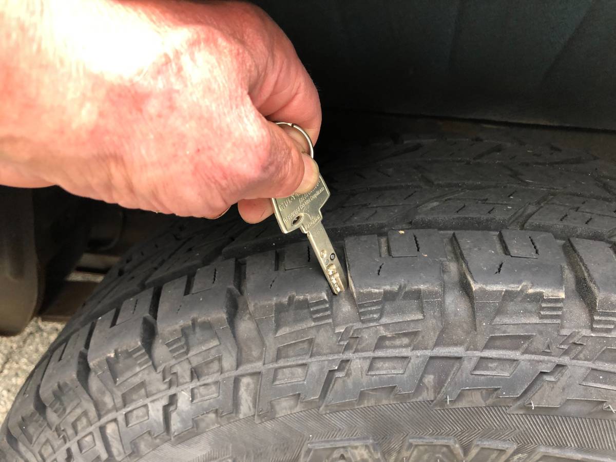 L-300-high-roof-diesel-1993-green-13