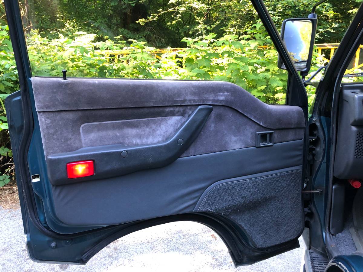 L-300-high-roof-diesel-1993-green-21