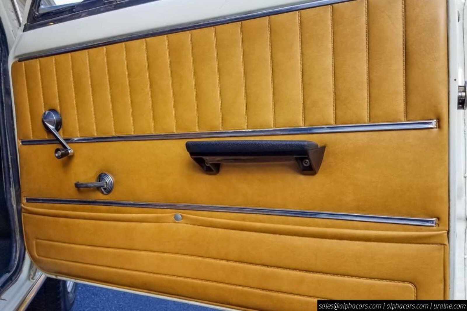 Lada-VAZ-2102-1978-Wagon-32