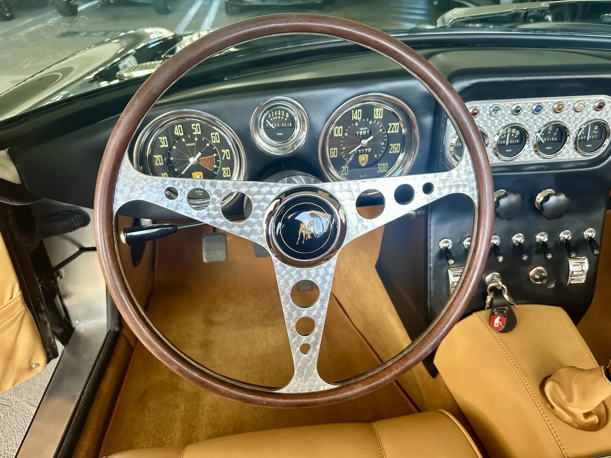 Lamborghini-350-gt-1965-Black-Tan-12