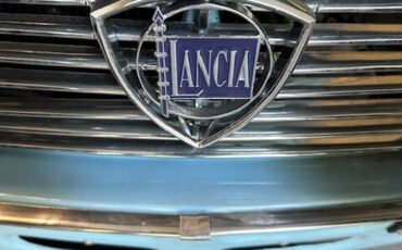 Lancia-Fulvia-1972-Blue-Brown-Cuoio-2