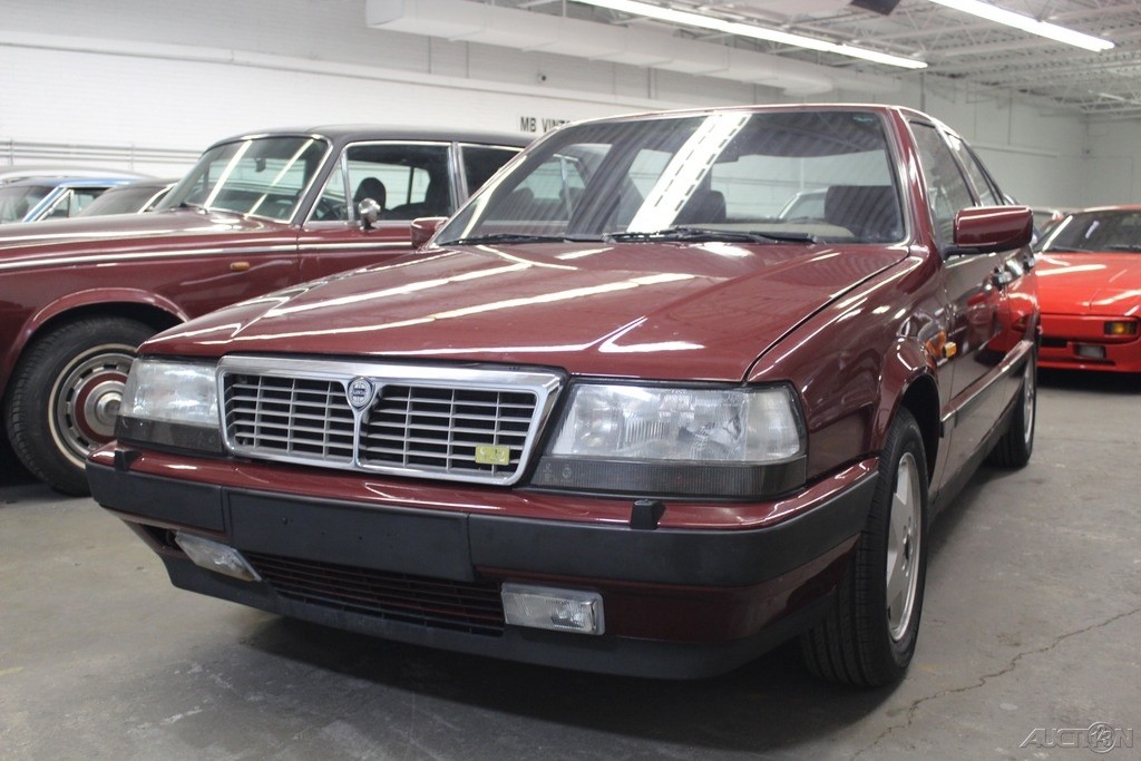 Lancia-Thema-1991-Sedan-1