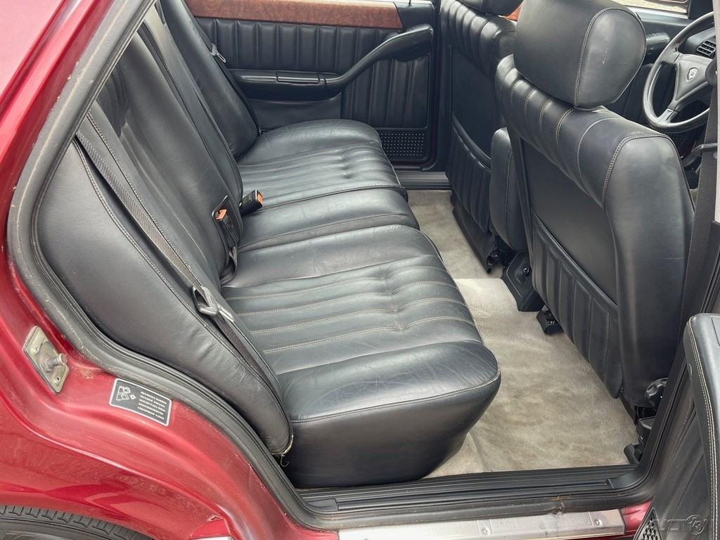 Lancia-Thema-1991-Sedan-16