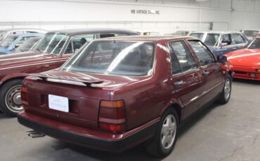 Lancia-Thema-1991-Sedan-2