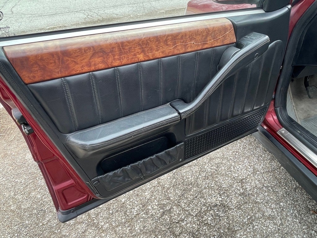 Lancia-Thema-1991-Sedan-22