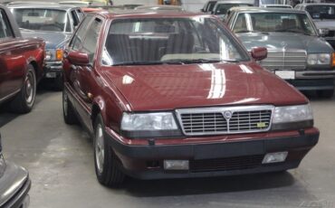 Lancia-Thema-1991-Sedan