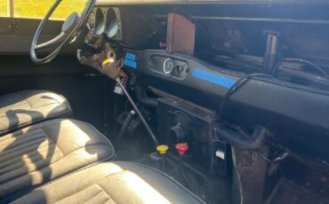 Land-Rover-3-1974-SUV-12