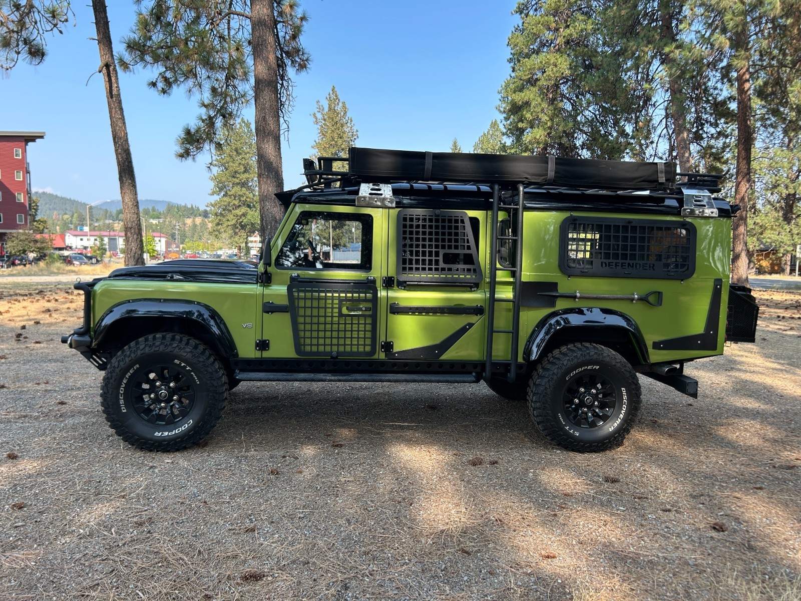 Land Rover Defender 1980 SUV