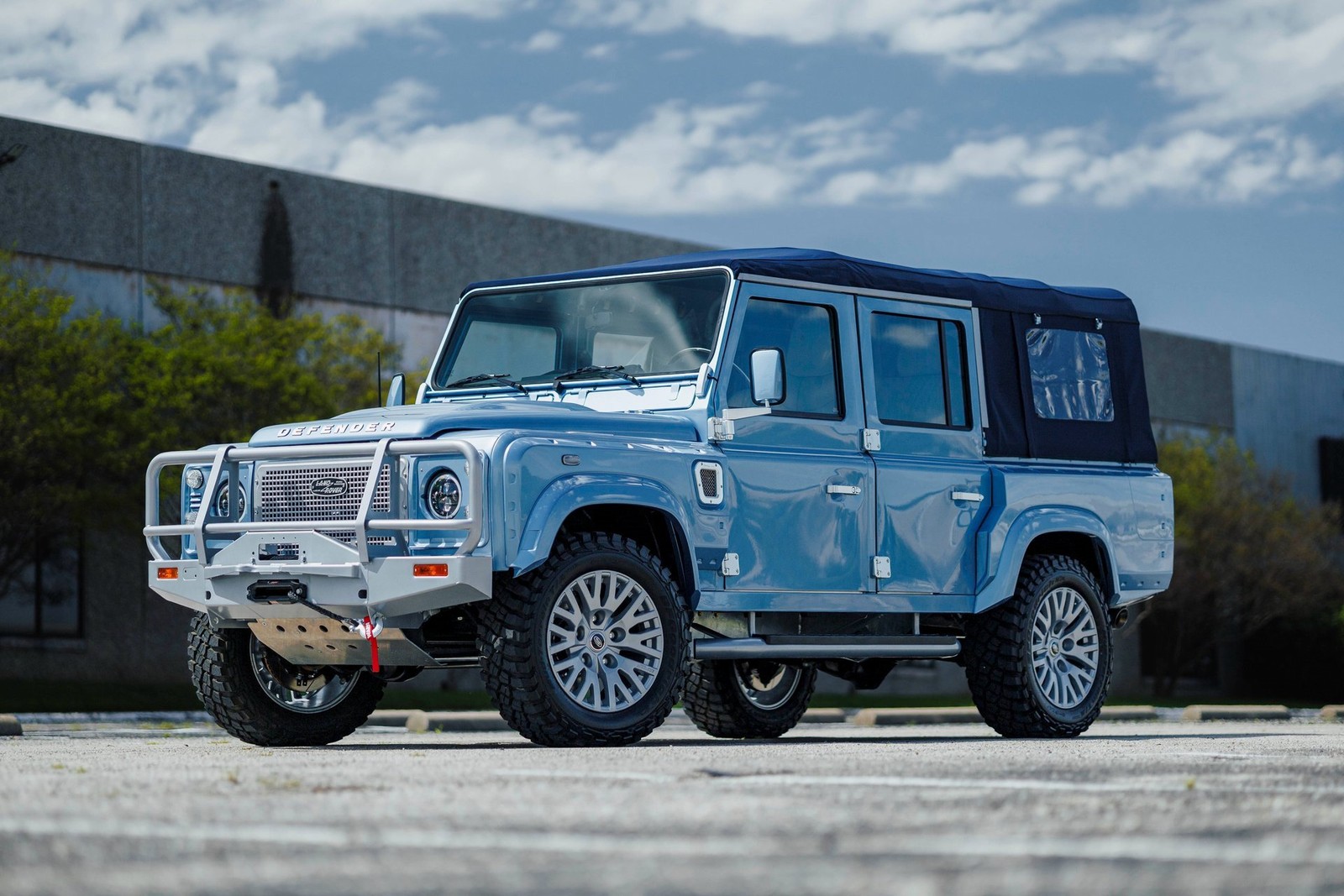 Land Rover Defender 1985 SUV