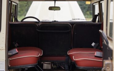 Land-Rover-Defender-1990-SUV-21