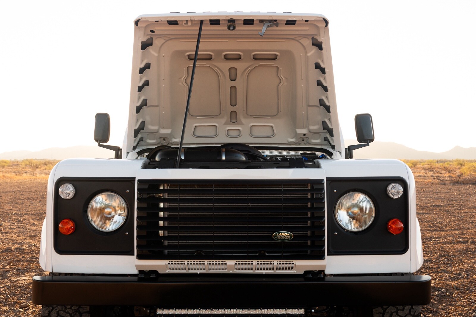 Land-Rover-Defender-1992-11