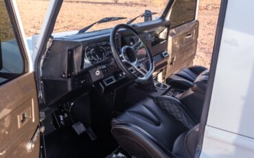 Land-Rover-Defender-1992-15
