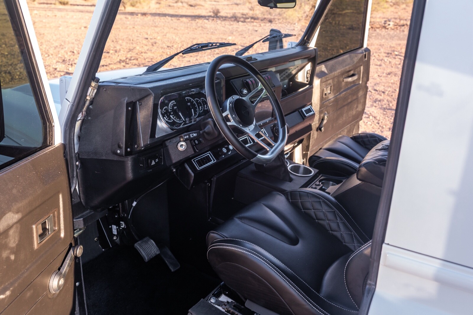 Land-Rover-Defender-1992-15