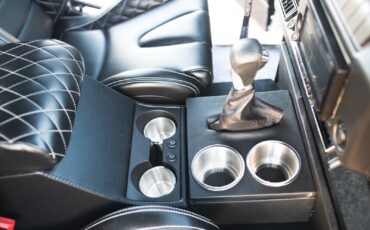 Land-Rover-Defender-1992-19