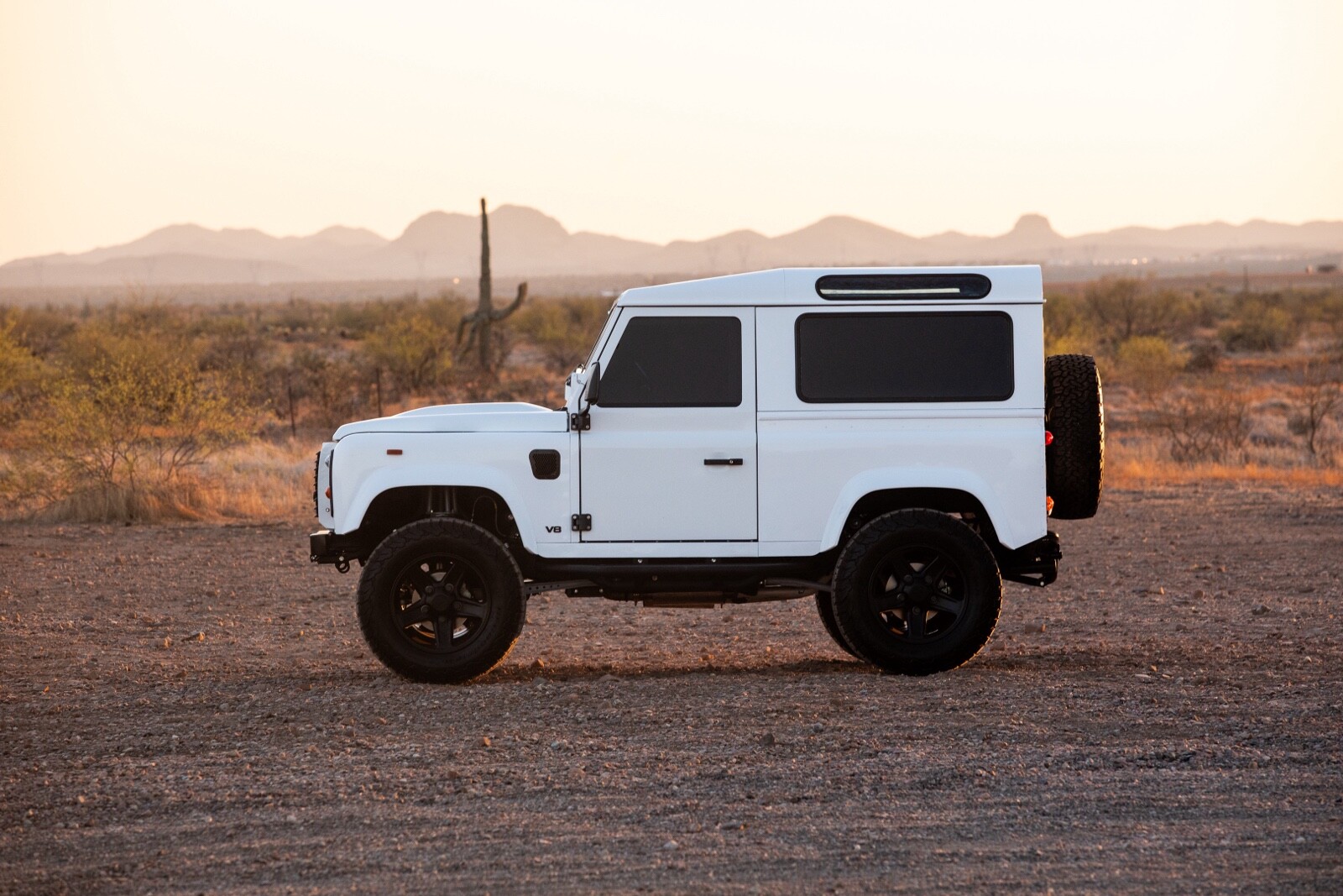 Land-Rover-Defender-1992-3