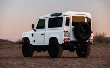 Land-Rover-Defender-1992-6