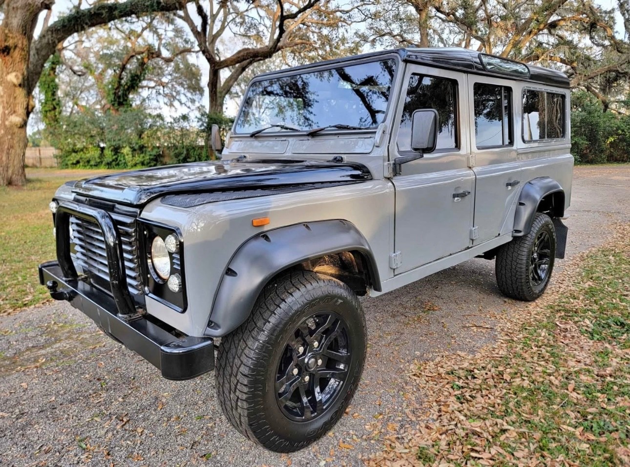 Land Rover Defender 1992 SUV
