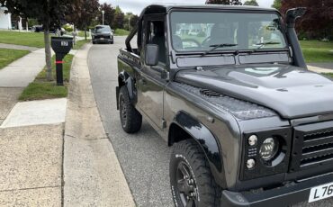 Land-Rover-Defender-1993-1