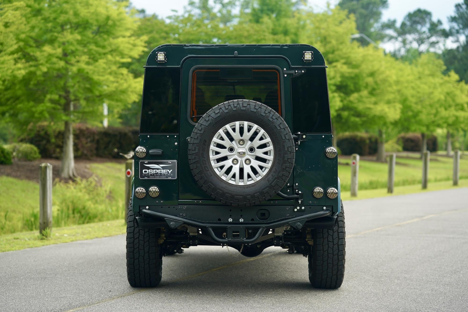 Land-Rover-Defender-1993-13