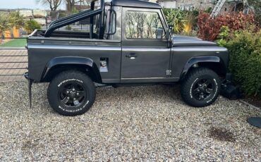 Land-Rover-Defender-1993