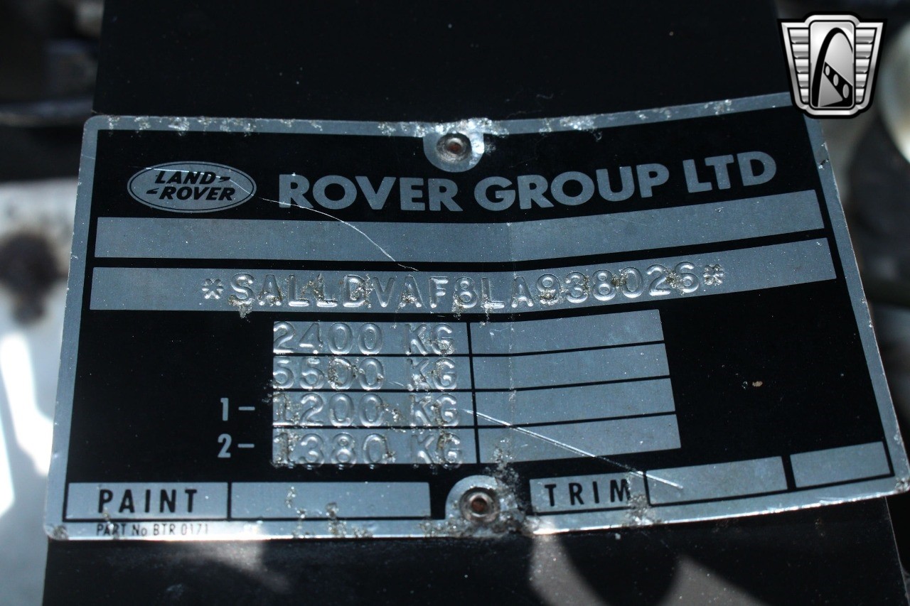 Land-Rover-Defender-1994-15