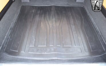 Land-Rover-Defender-1994-25