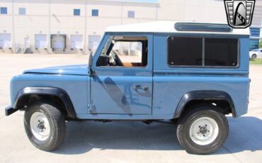 Land-Rover-Defender-1994-27