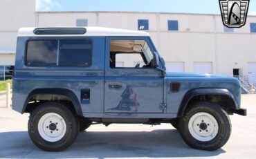 Land-Rover-Defender-1994-39