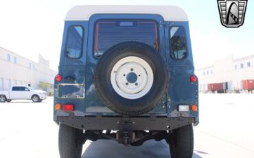 Land-Rover-Defender-1994-4