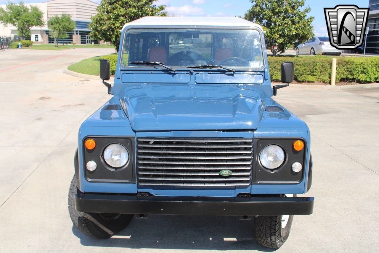 Land-Rover-Defender-1994-6