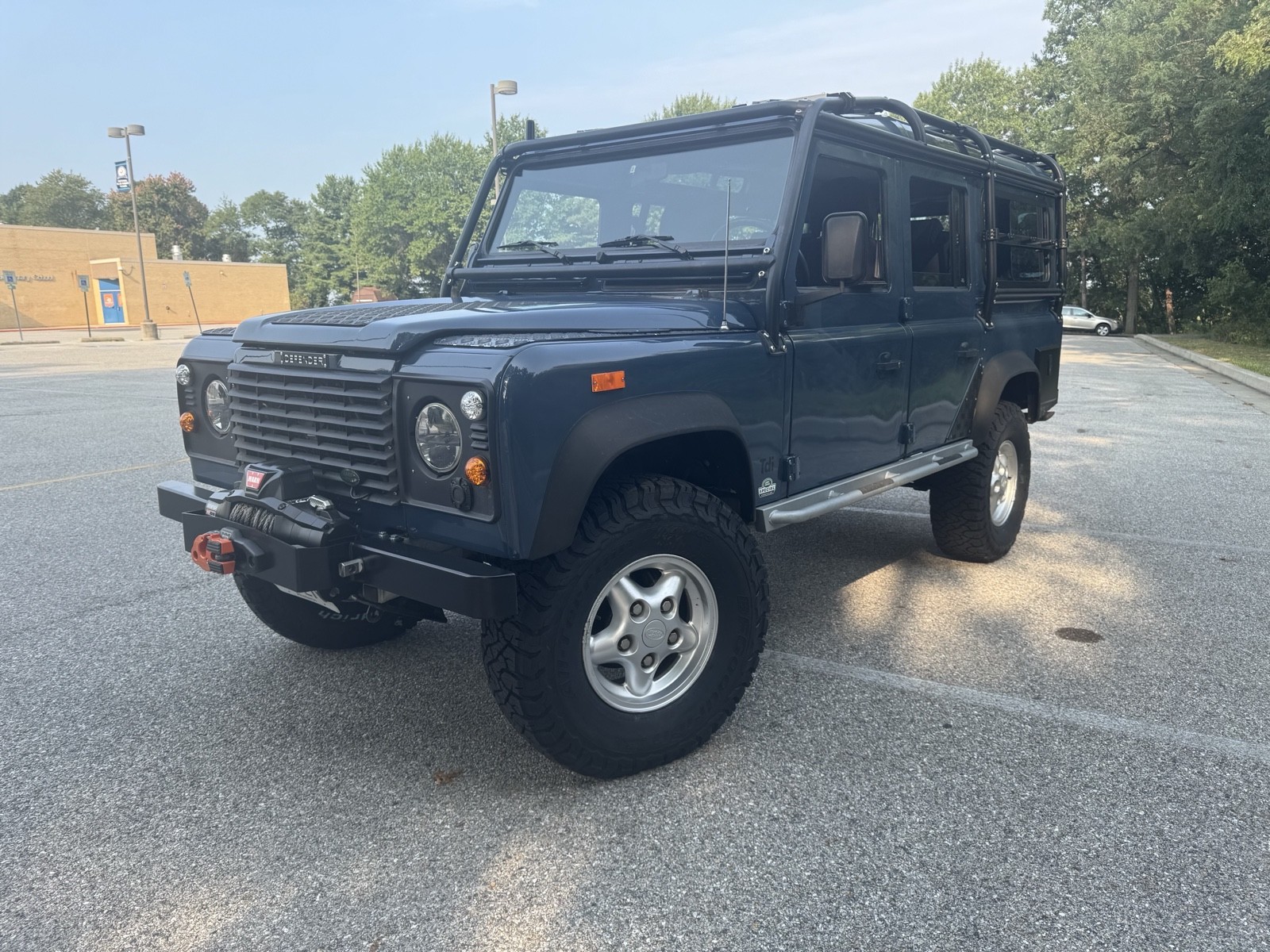Land-Rover-Defender-1994-SUV-13