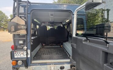 Land-Rover-Defender-1994-SUV-22