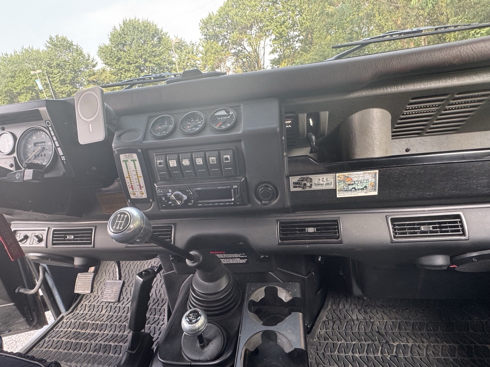 Land-Rover-Defender-1994-SUV-27