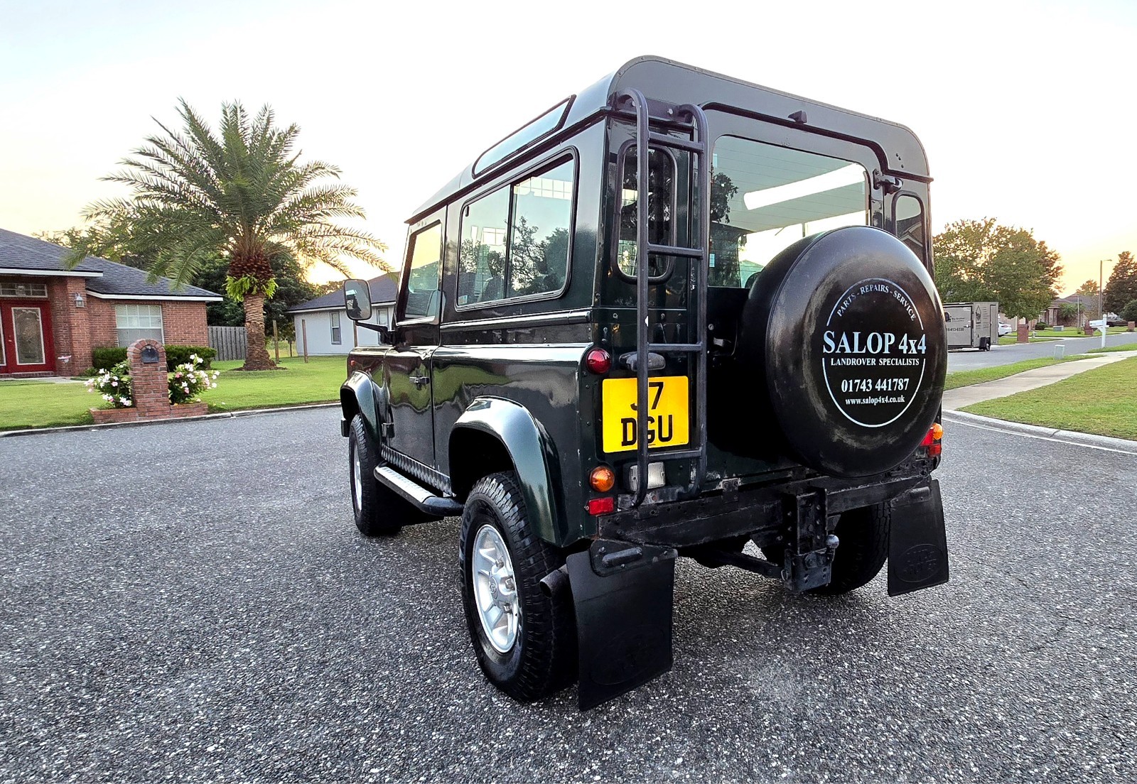 Land Rover Defender 1996 SUV