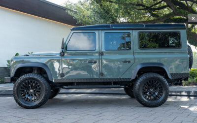Land Rover Defender 1996 SUV