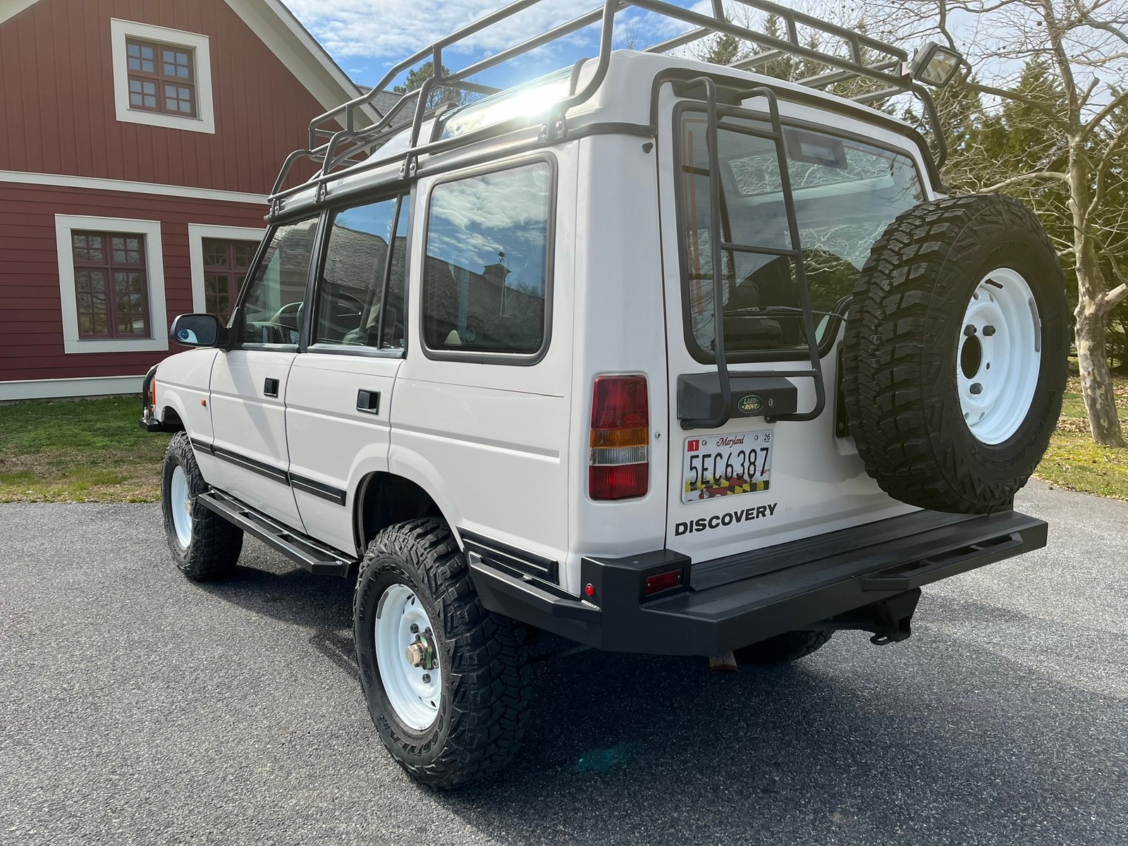 Land-Rover-Discovery-1996-2