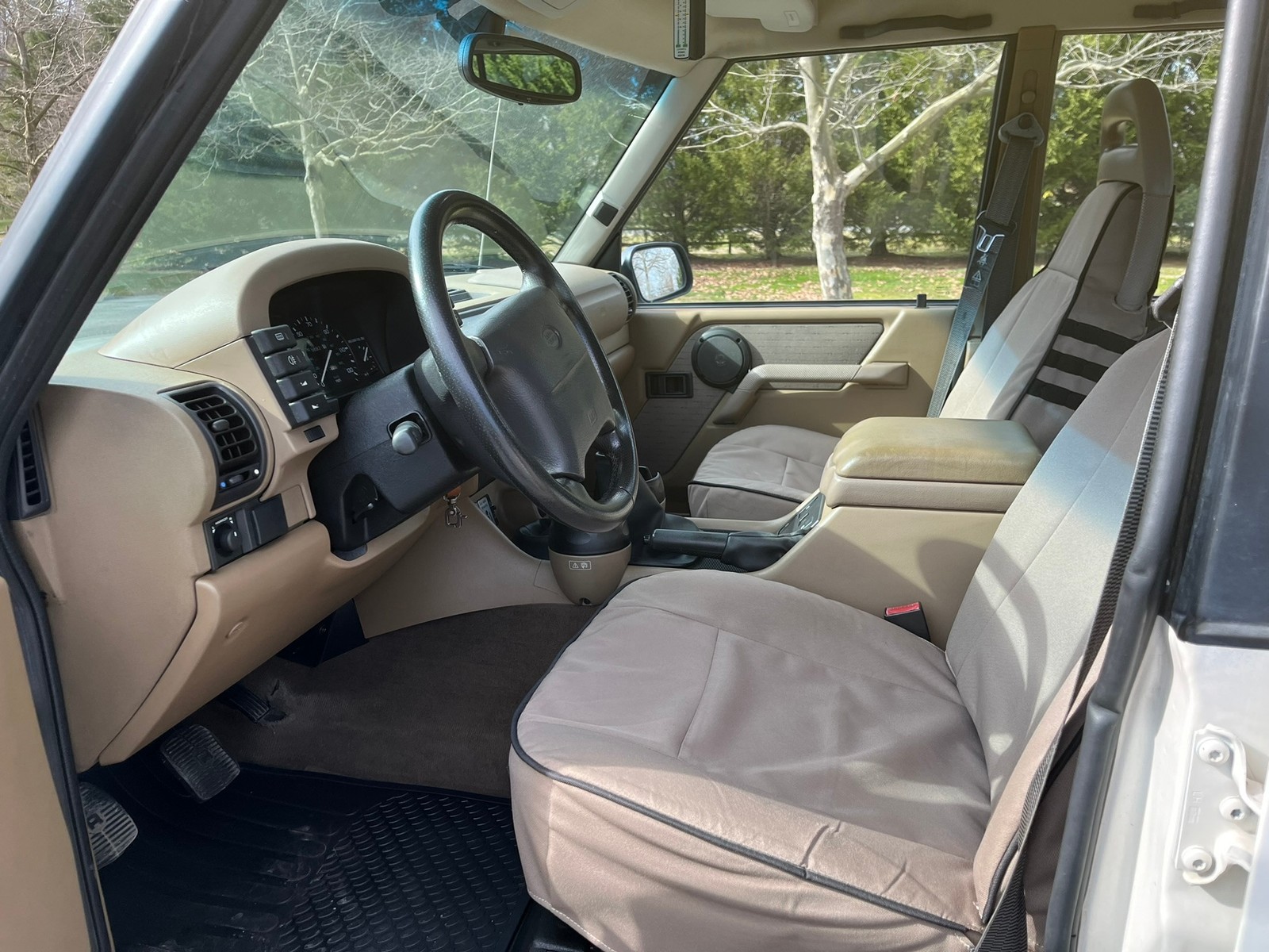 Land-Rover-Discovery-1996-7