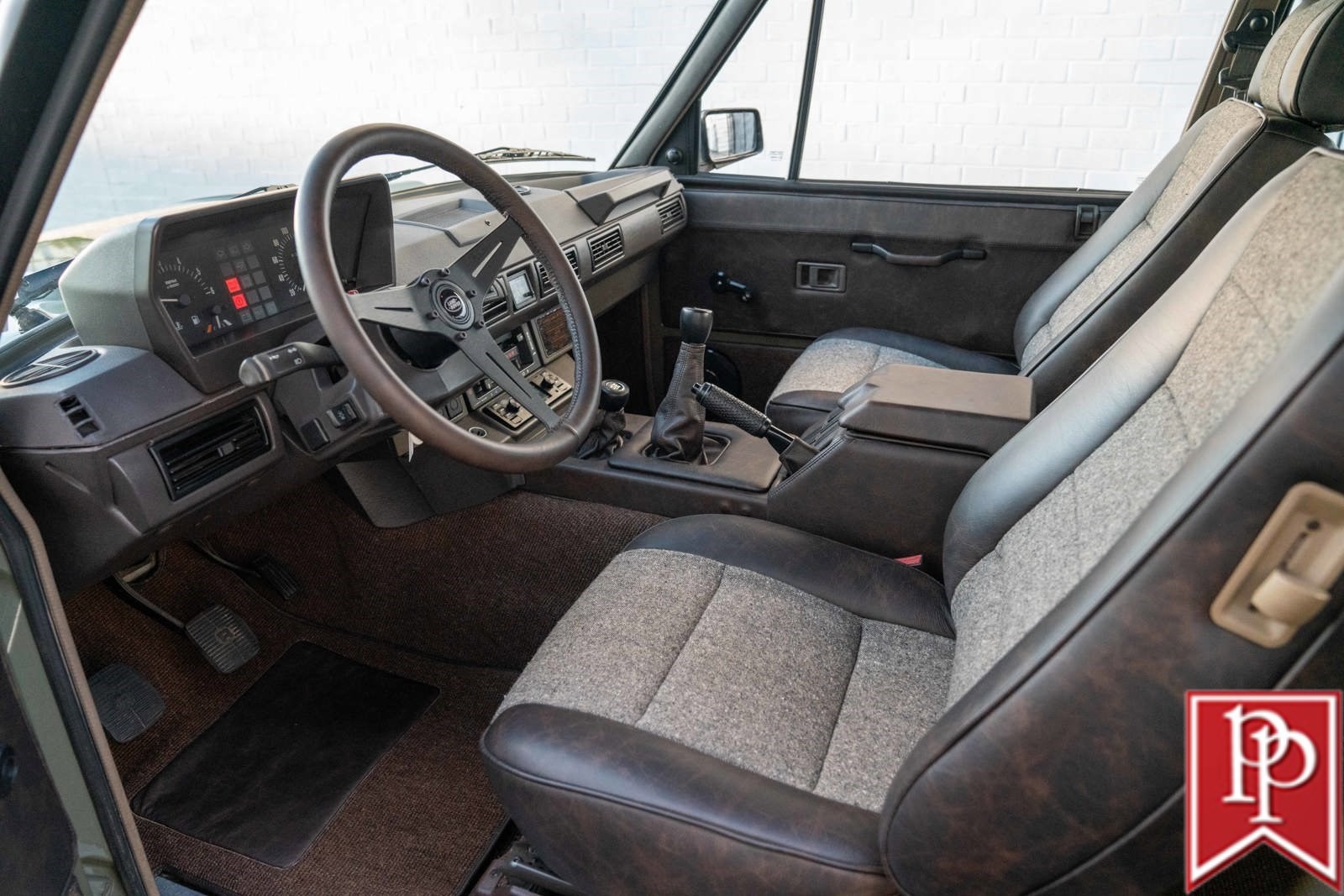Land-Rover-Range-Rover-1991-SUV-8