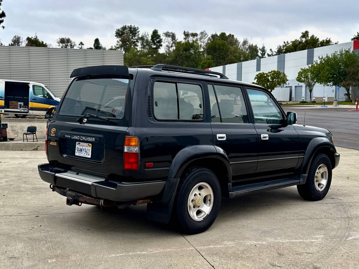 Land-cruiser-1996-12