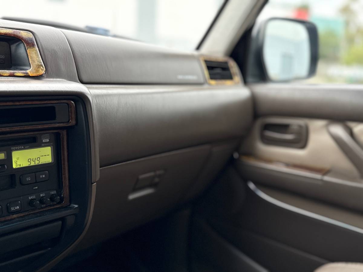 Land-cruiser-1996-15