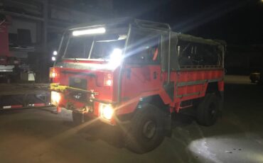 Land-rover-101-forward-control-diesel-1976-orange-22