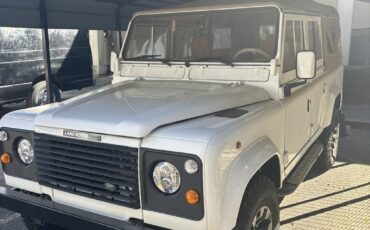 Land-rover-110-1994-White-Tan