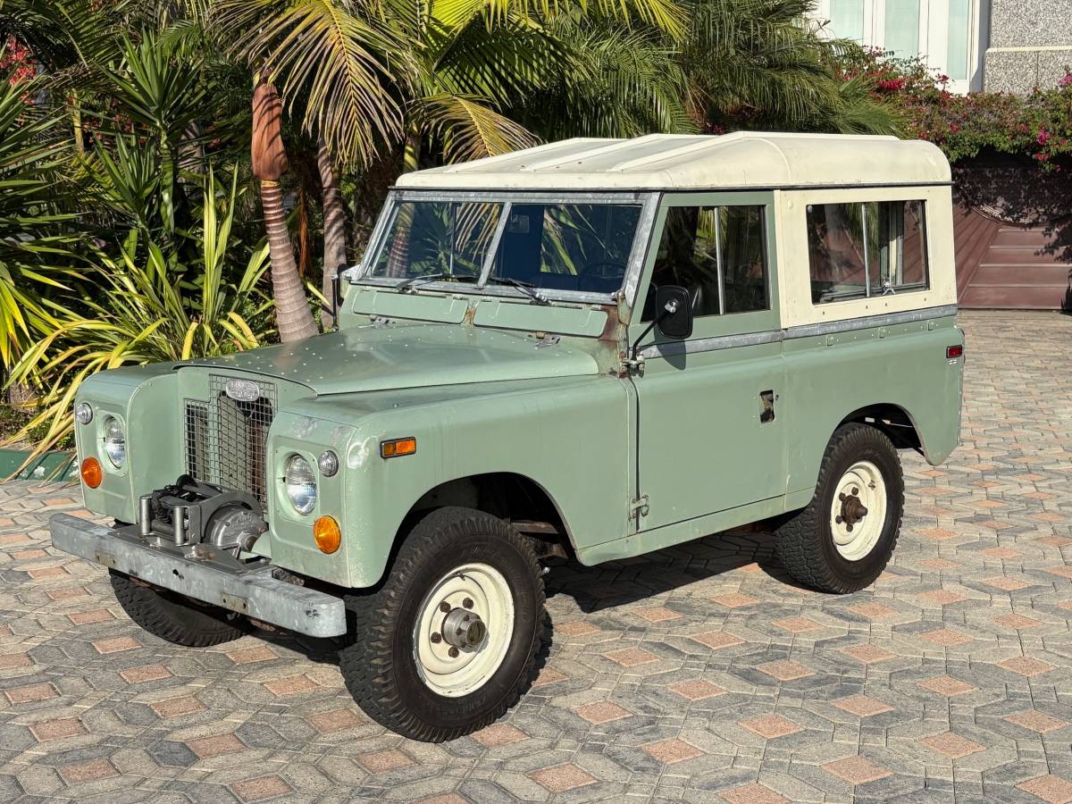 Land-rover-1971-12