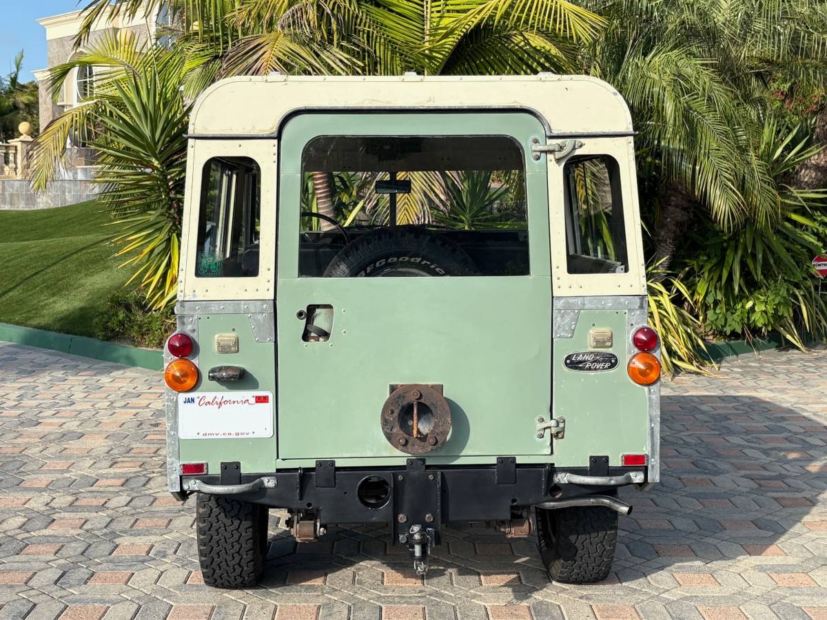 Land-rover-1971-2