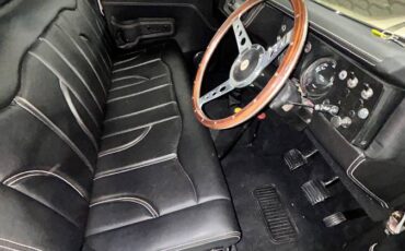 Land-rover-1972-white-2