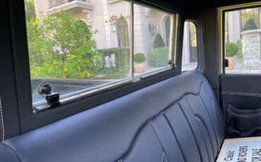 Land-rover-1972-white-8