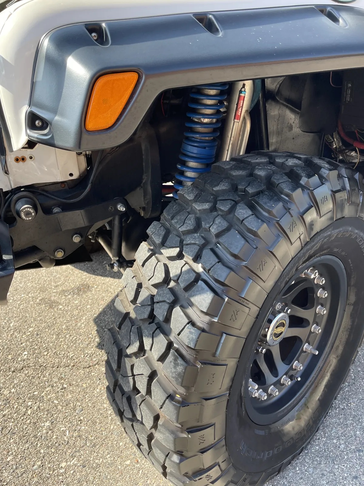 Land-rover-Defender-110-1993-3