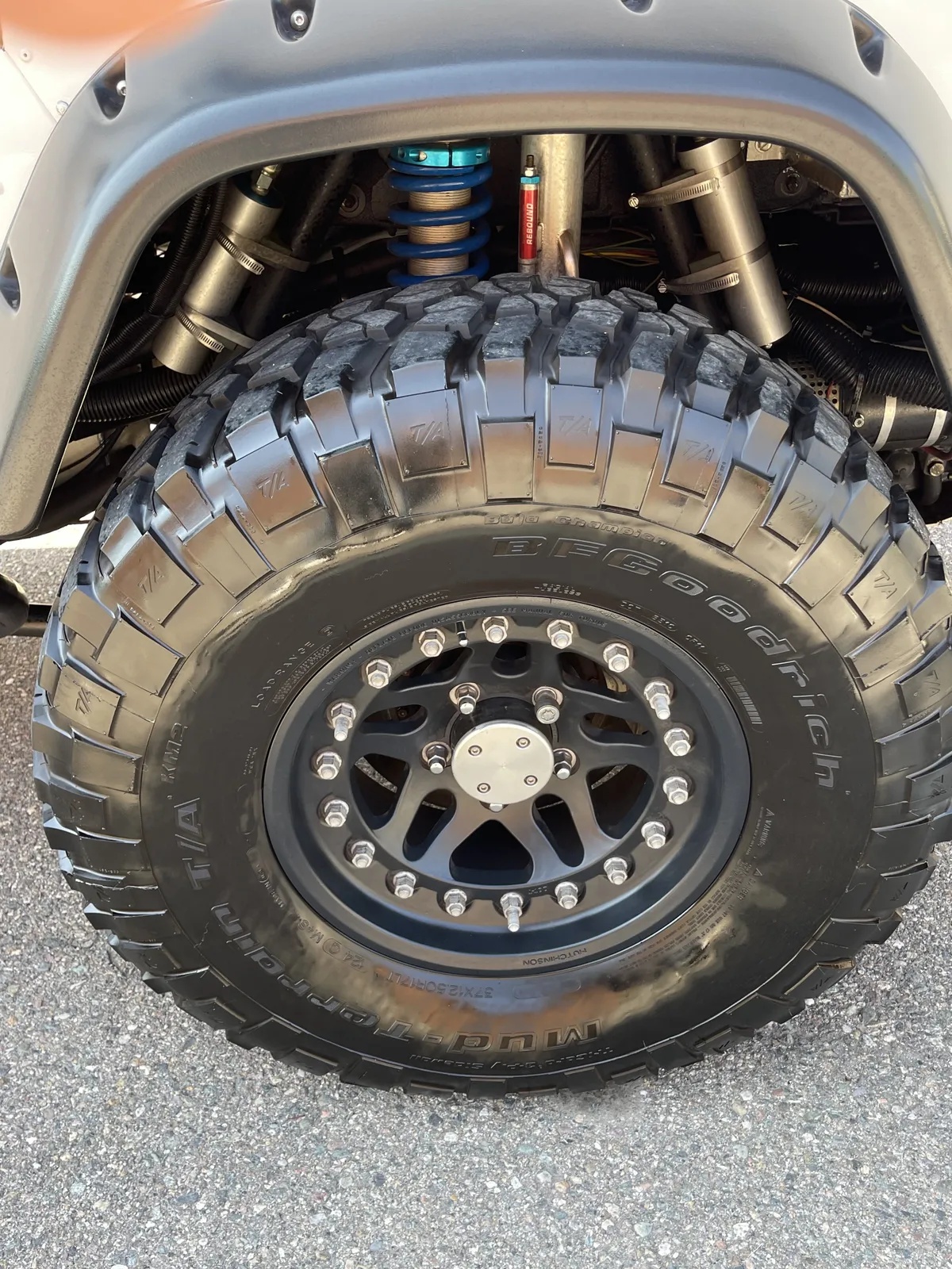 Land-rover-Defender-110-1993-4