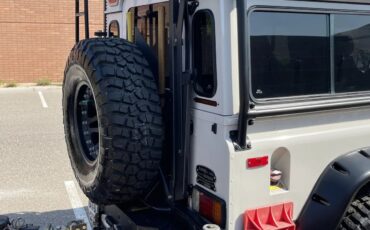 Land-rover-Defender-110-1993-8