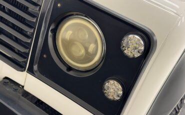 Land-rover-Defender-90-1991-Alpinweiss-Charcoal-Black-21